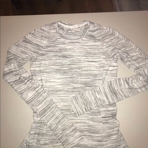 ❤️TRADE❤️Lululemon sweater. Do not purchase!